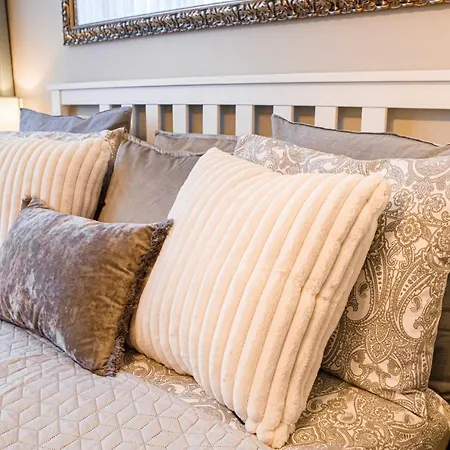 Cherry House Apartament *